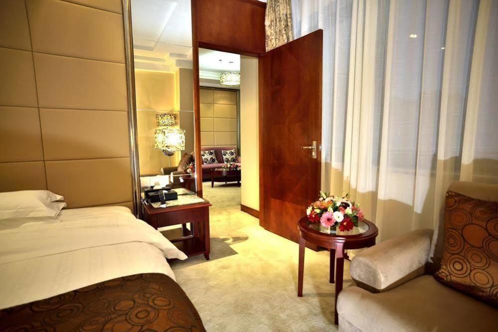 Picturesque Hotel Wuxi  Buitenkant foto